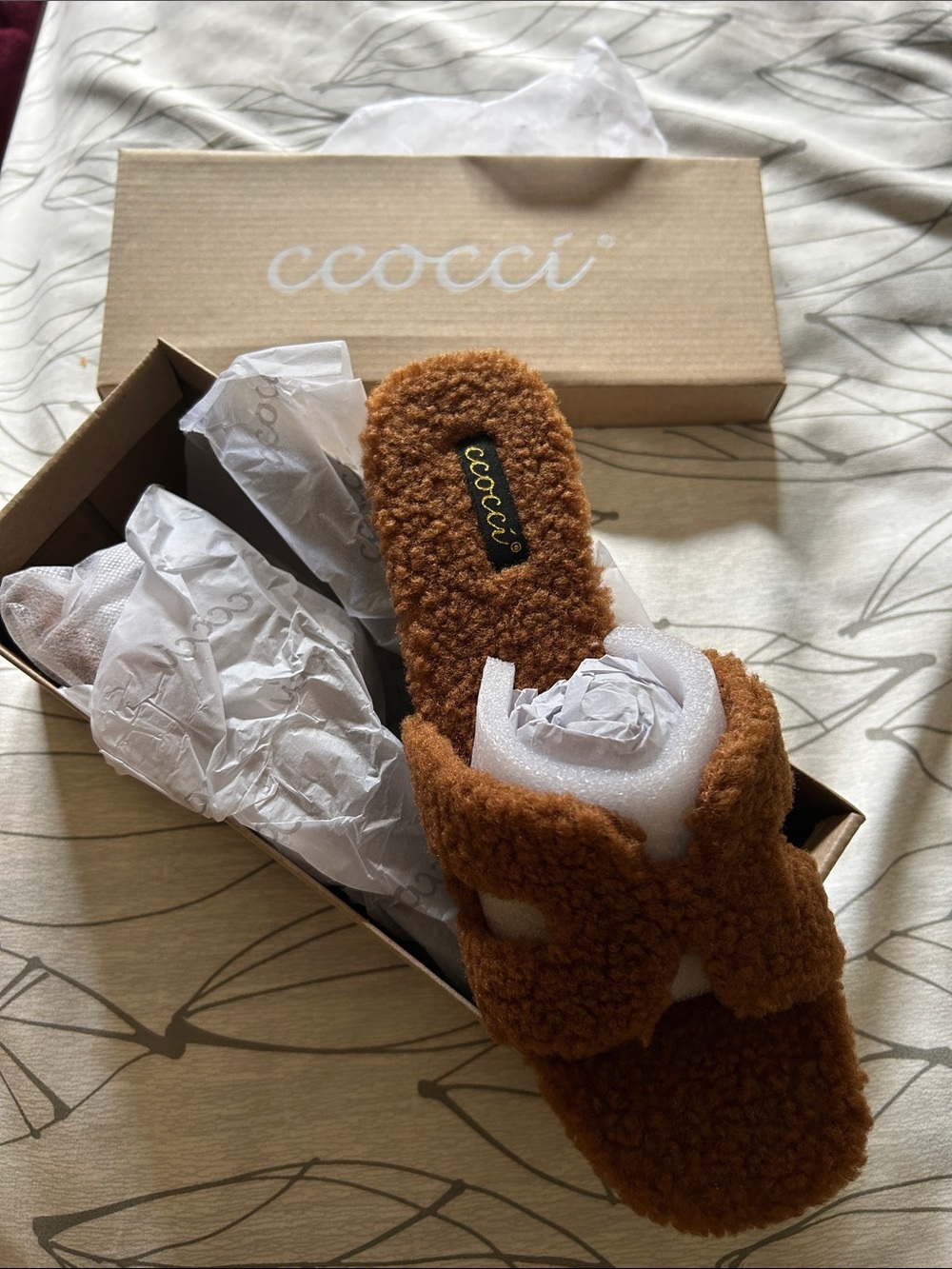 NEW Cococi Brown Faux-Shearling Slide Sandals
